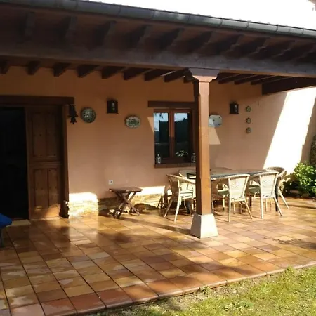 Villa Isabel Pilona Exterior photo